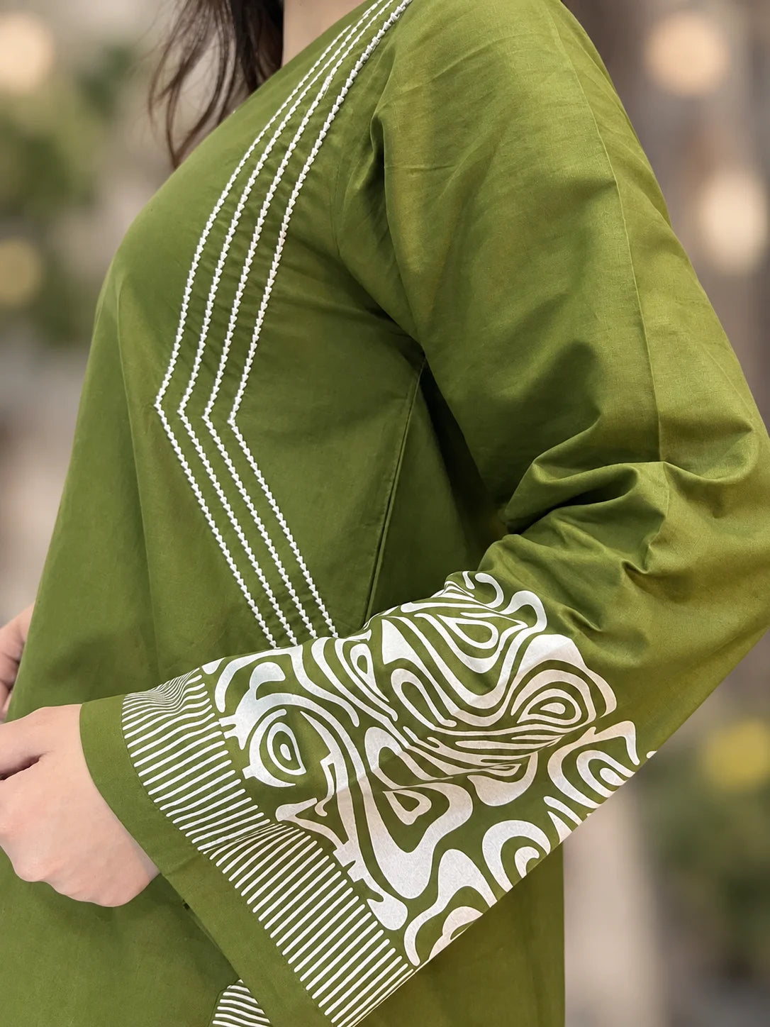 Olive Grove Embroidered 2-Piece Lawn Set